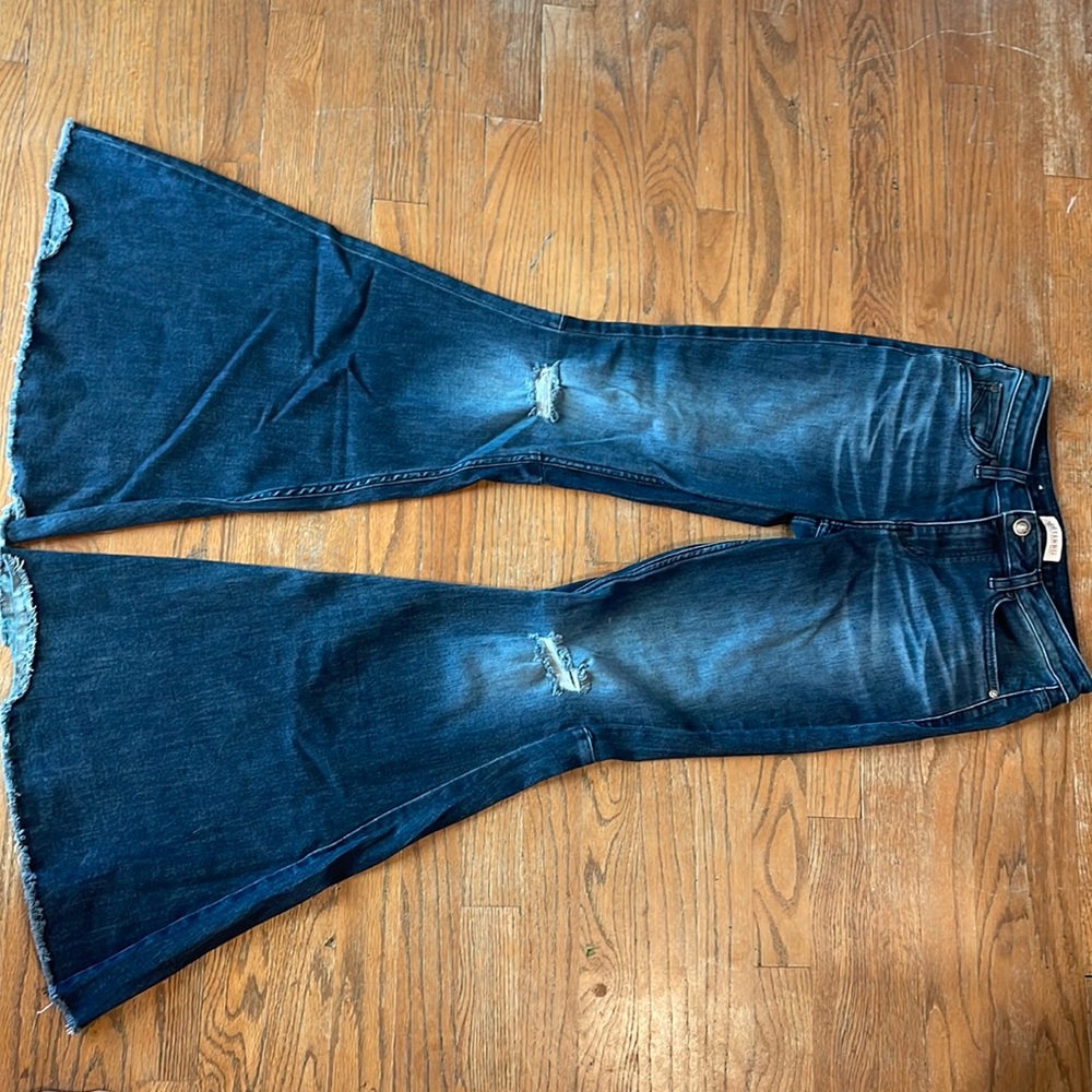 Women’s flared jeans